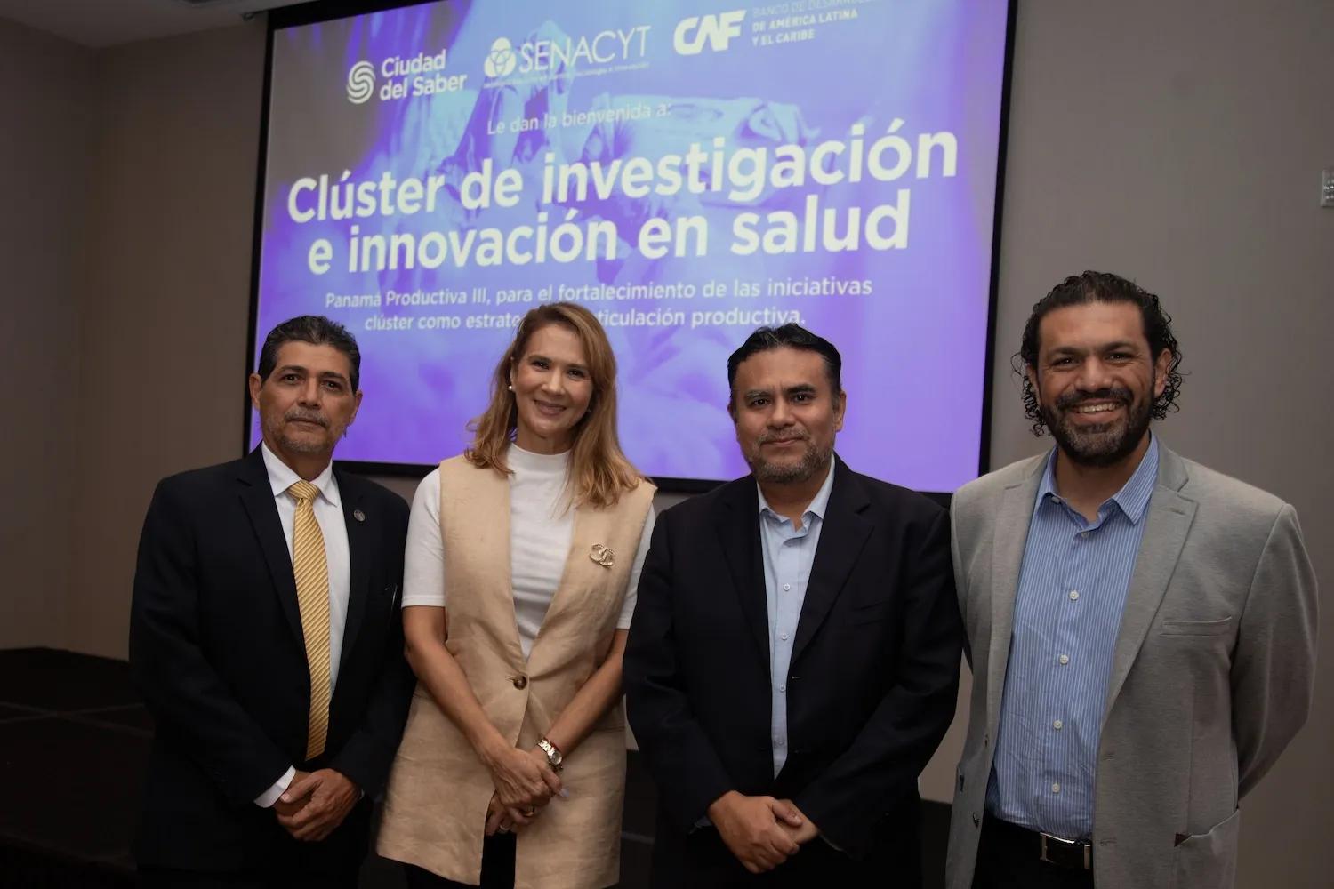 Panel de expositores de Clúster de Investigación e Innovación en Salud
