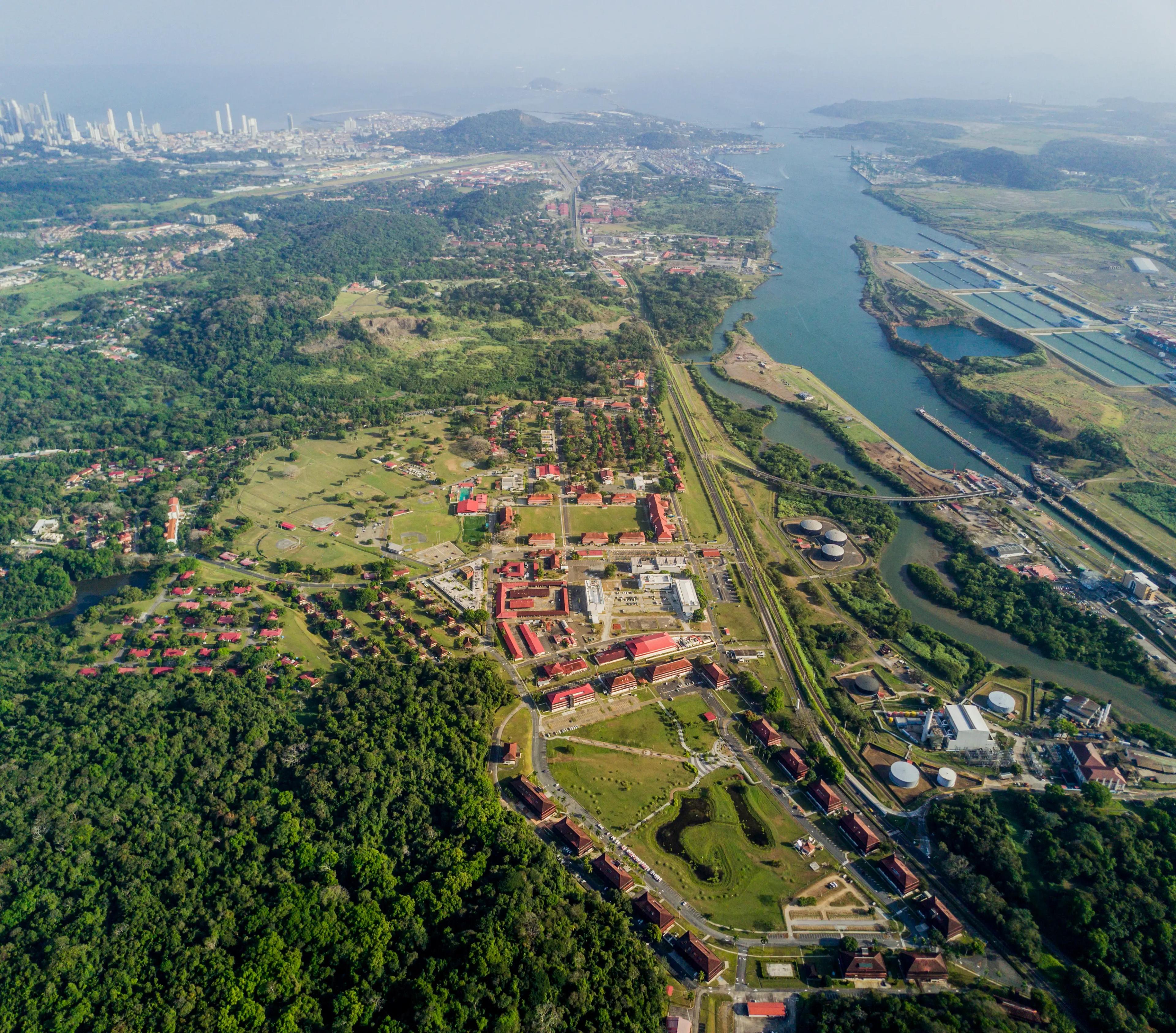 Vista aérea del todo el terreno de Ciudad del Saber